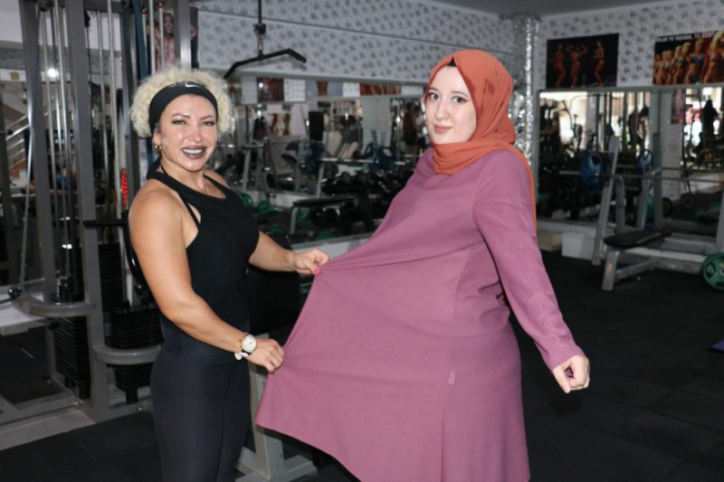 Ağlayan annesine dayanamayan kız zayıfladı